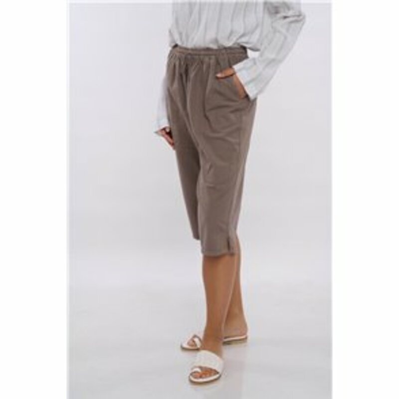 TROUSERS UNDER THE KNEE WITH POCKETS