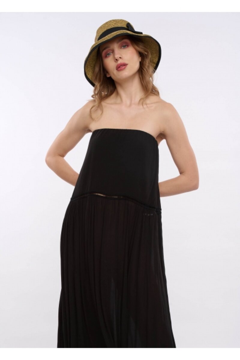DRESS STRAPLESS WITH OPENING UNDER THE BREAST