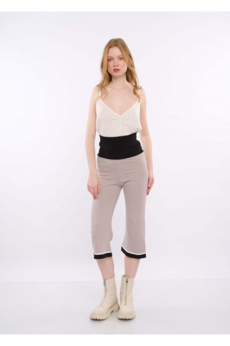 TROUSERS WITH  RUBBER ON THE TOP