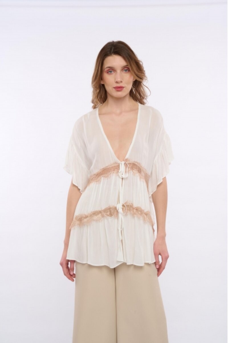 BLOUSE WITH TIE AT THE FRONT AND SHORT SLEEVE