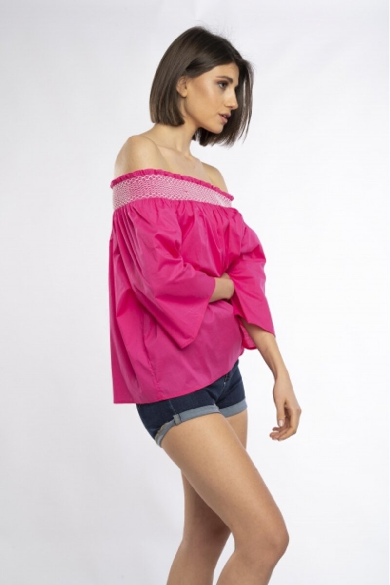 BLOUSE WITH SHORT SLEEVE MAD OF POPLINA