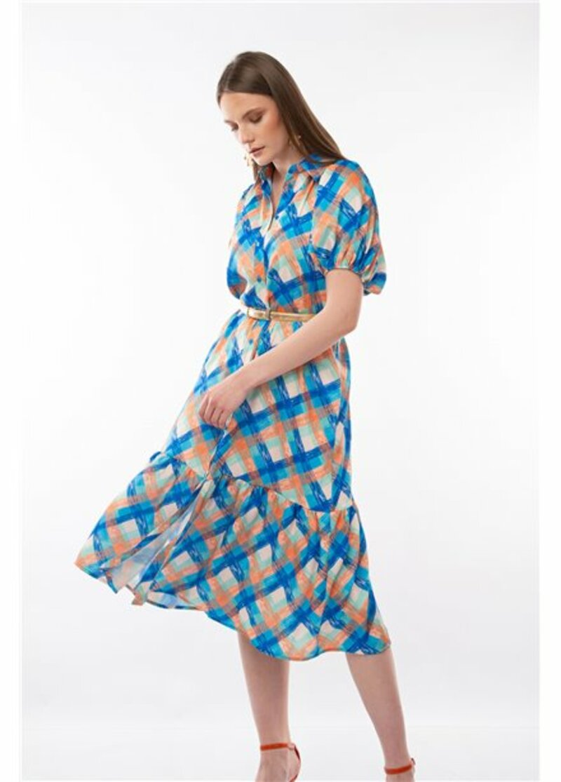 MAXI DRESS WITH MIDI SLEEVE AND RUFFLES AT THE BOTTOM
