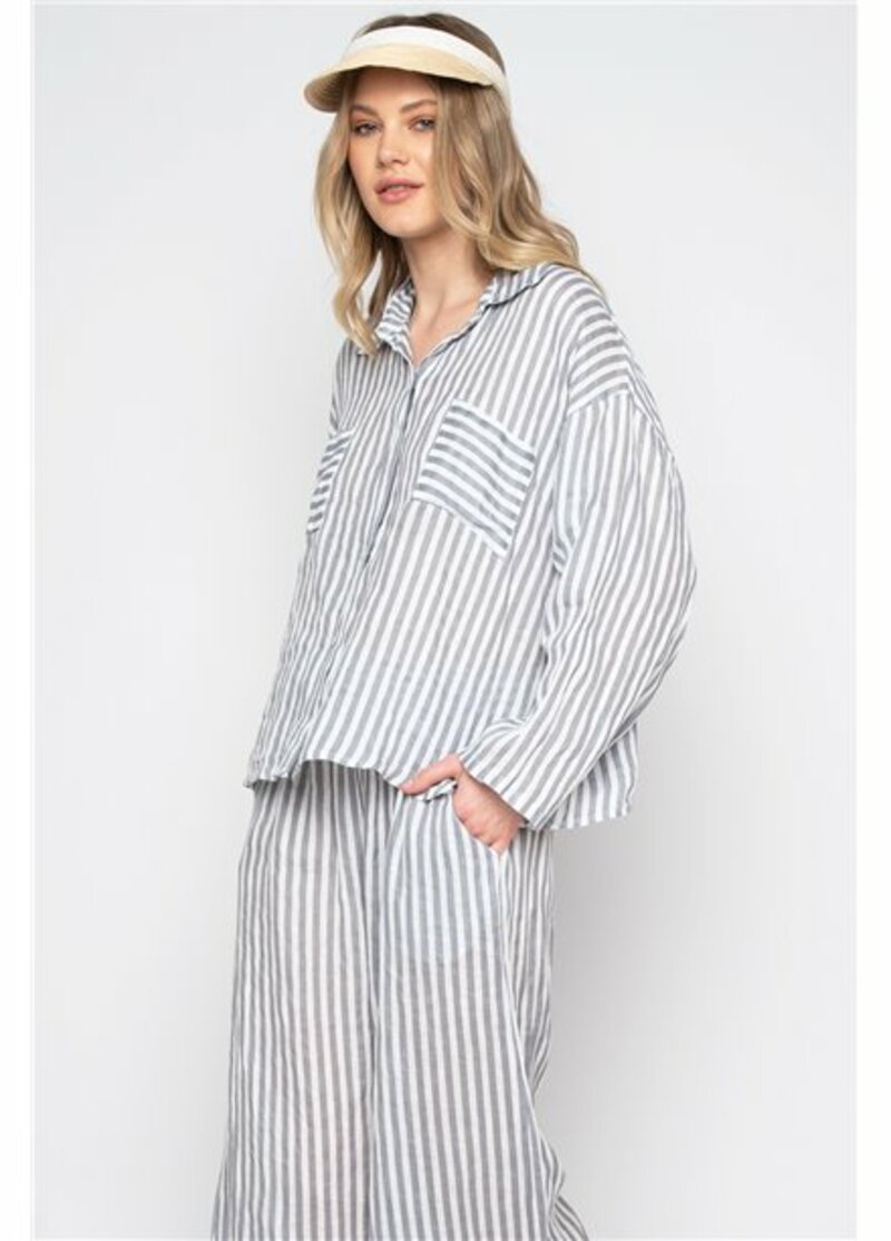LINEN SHIRT WITH STRIPE DESIGN AND TROUSERS