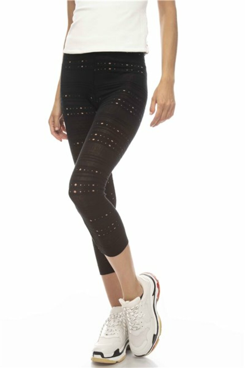 Leggings with stripes and holes design