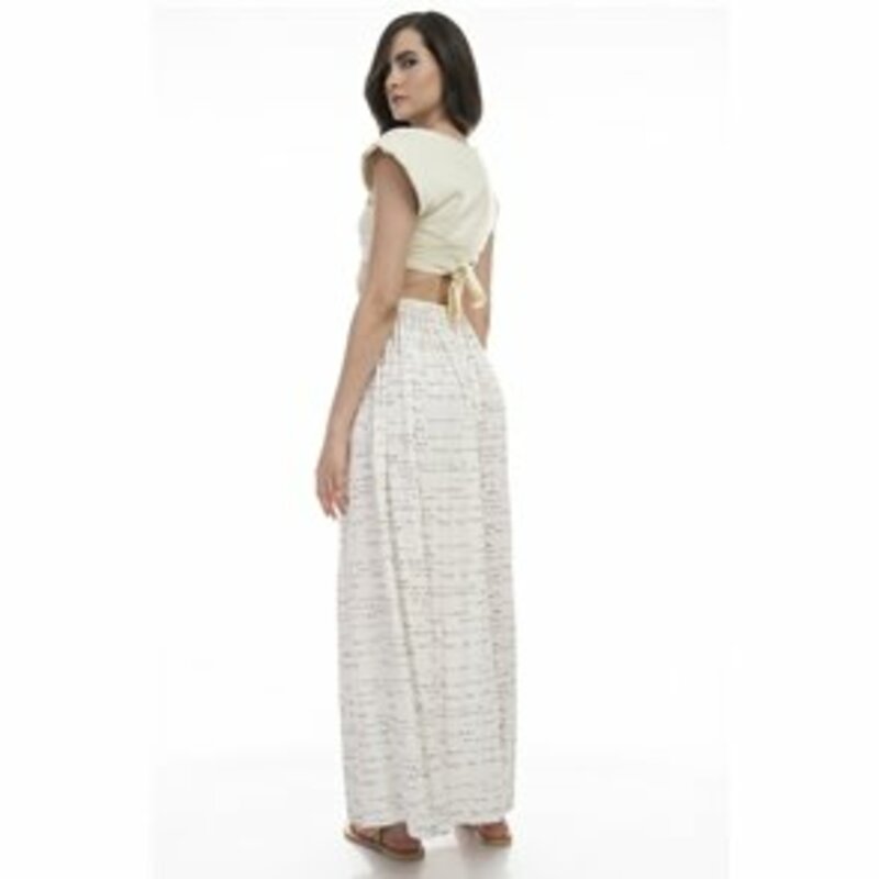 Maxi cotton skirt with lettering background