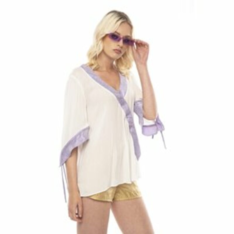 BLOUSE WITH SHORT SLEEVE