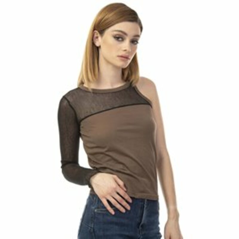 Two-tone blouse with one sleeve