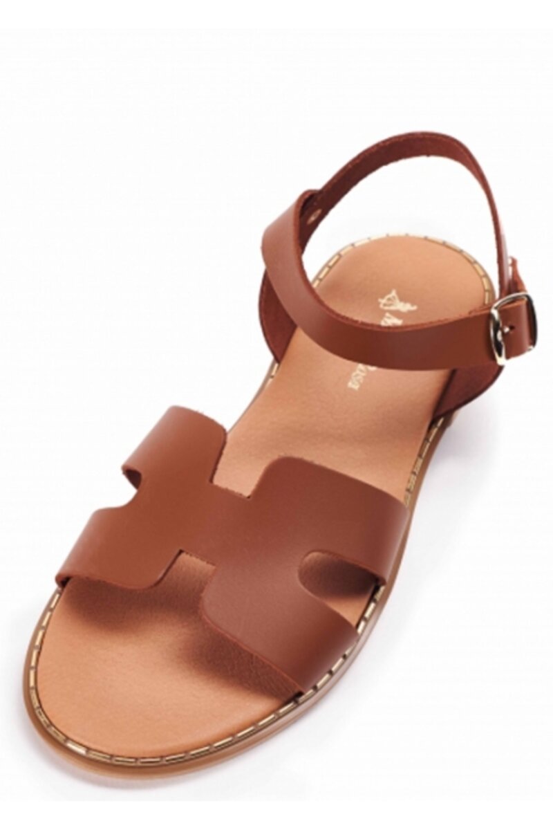 Flat leather sandal...