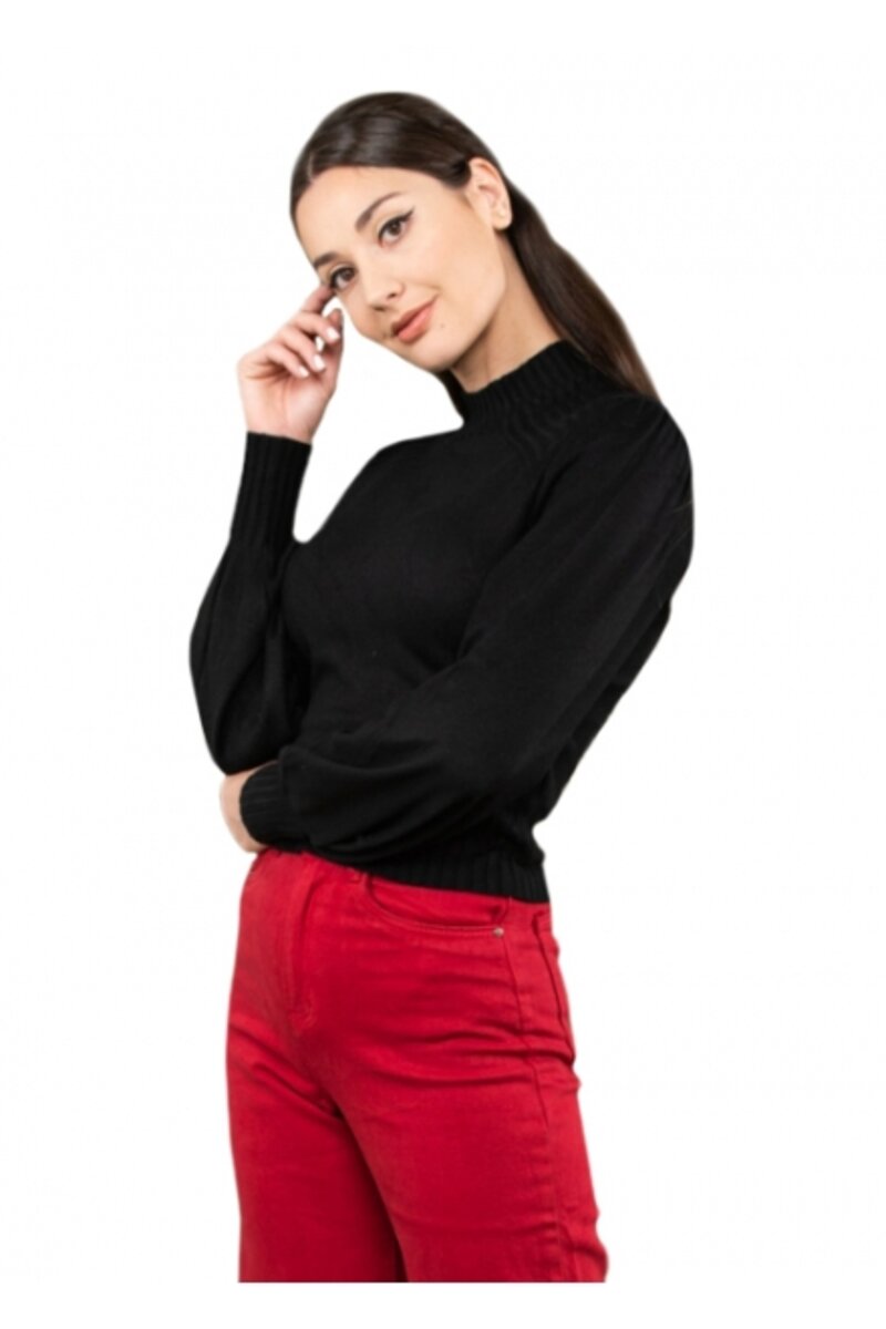 Wool blouse with slim fabric