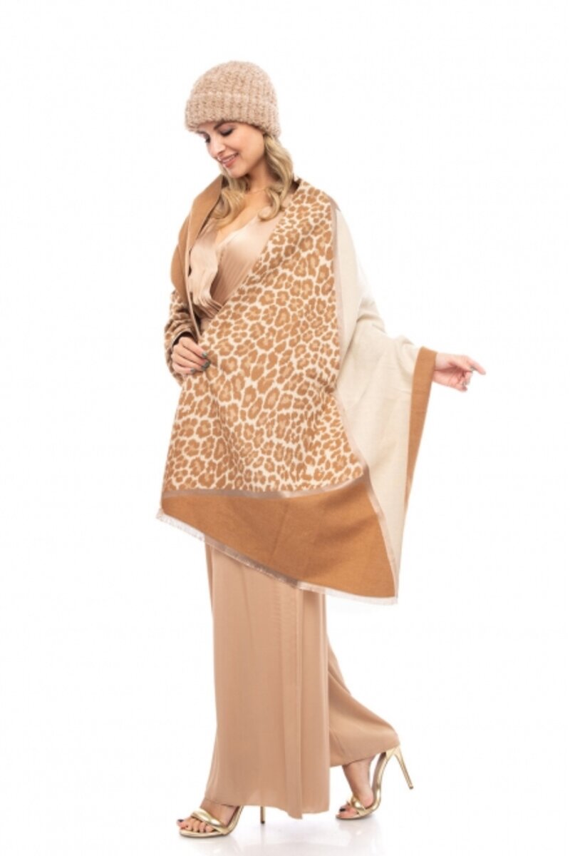 Pashmina with leopard print and monochromes 2205