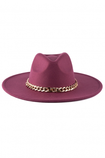 Chain hat with rhinestones
