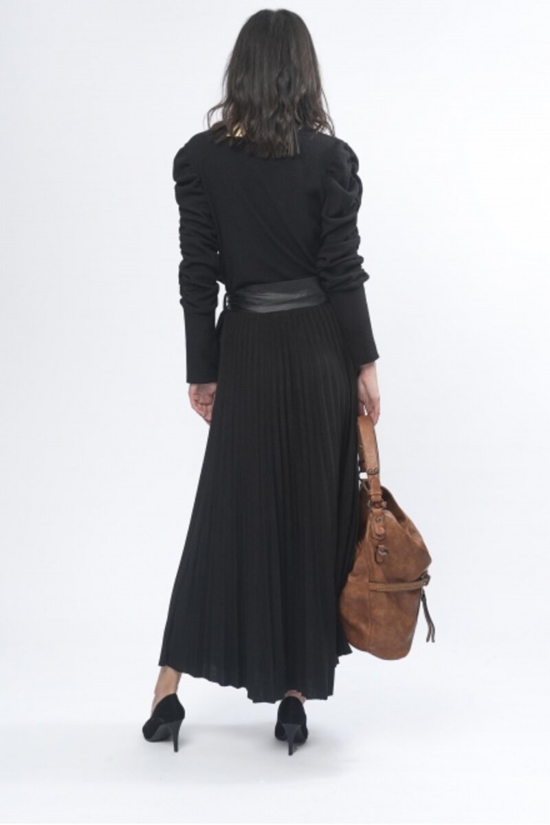 LONG SKIRT WITH LEATHER BELT