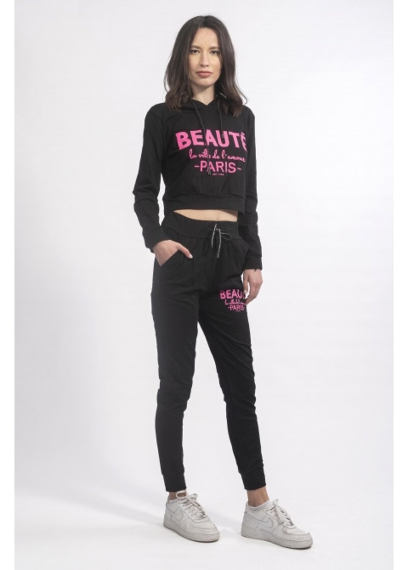 SET OF FORM AND CROP TOP SWEATER WITH PINK DESIGNS
