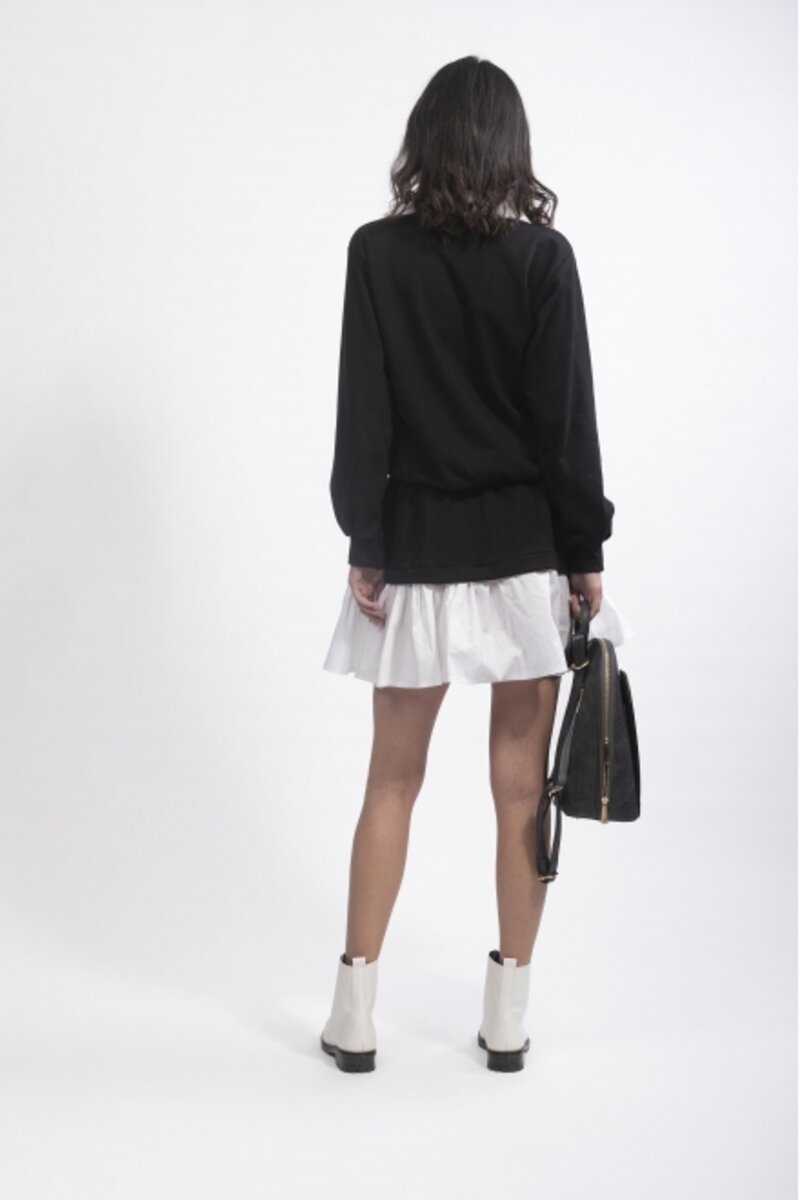 SET OF SKIRT WITH RUFFLES STYLE SHIRT AND SWEATER