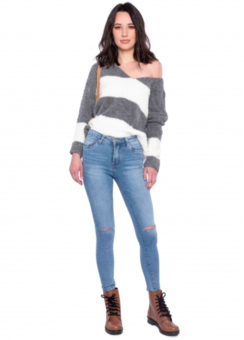 JEANS HI-RISE SKINNY WITH RIPS IN THE KNEE