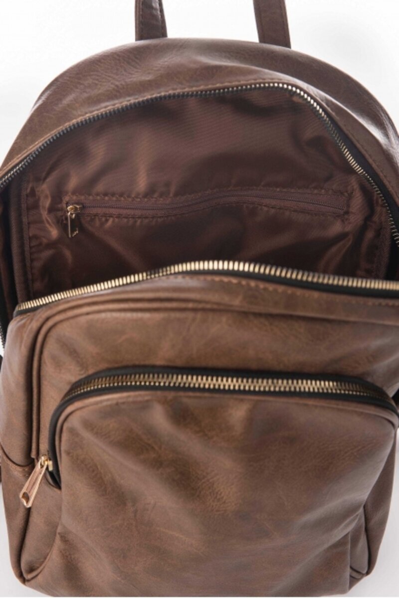 Backpack bag with front pocket