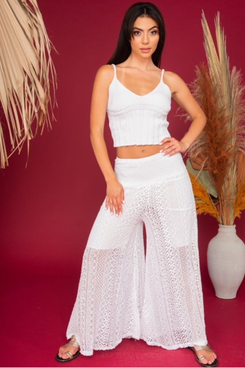 LONG TROUSERS WITH LACE AND RUFFLES IN THE MIDDLE 
