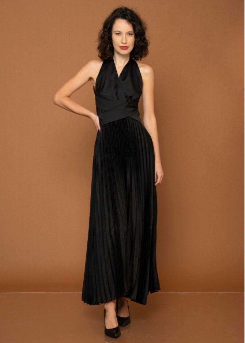 LONG DRESS WITH OPENING IN THE BACK AND FRILL AT THE BOTTOM
