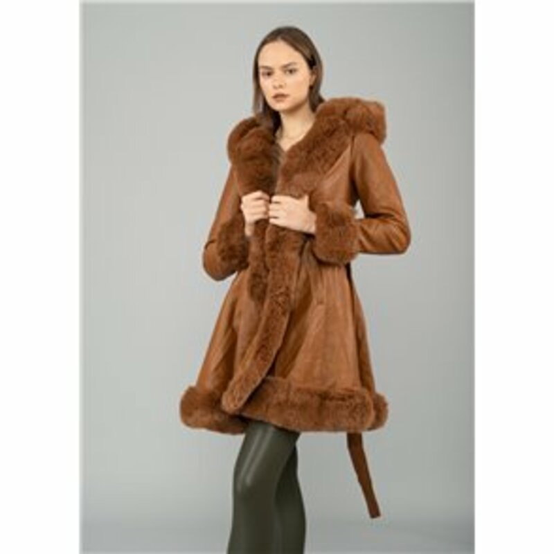 LEATHER COAT WITH FUR