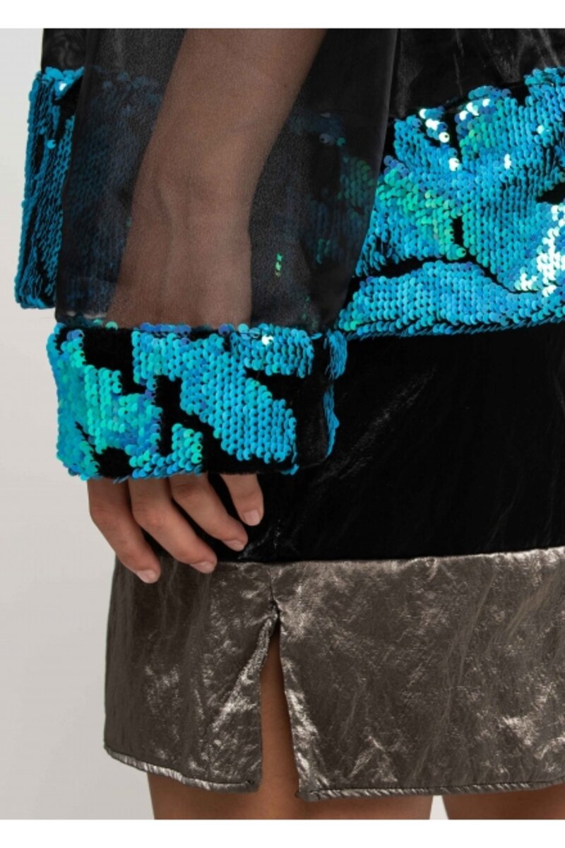 OPEN SEE THROUGH JACKET WITH GLITTER AT THE BOTTOM