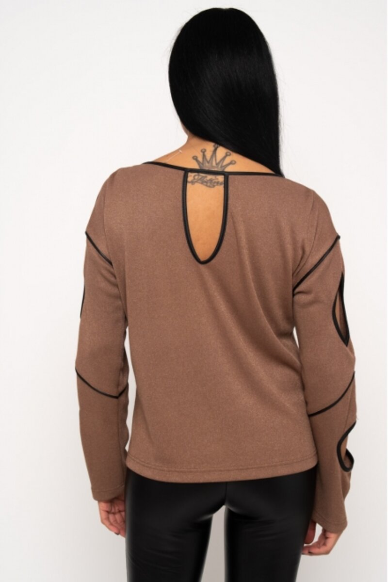 BLOUSE WITH GLITTER AND OPENING ON THE LEATHER SLEEVES
