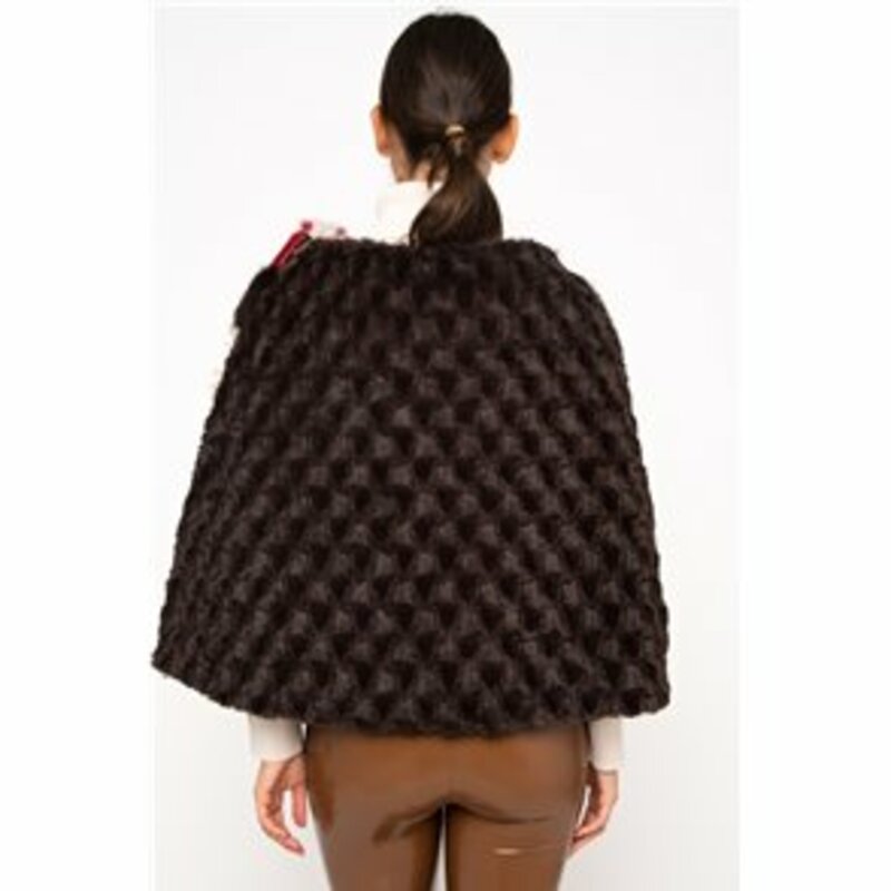 KNITTED BLOUSE WITH ZIPPER ON THE SIDE AND DESIGN IN FRONT