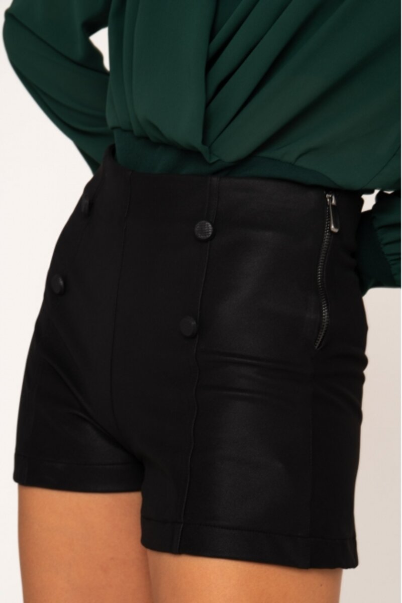 LEATHER SHORTS WITH BUTTONS