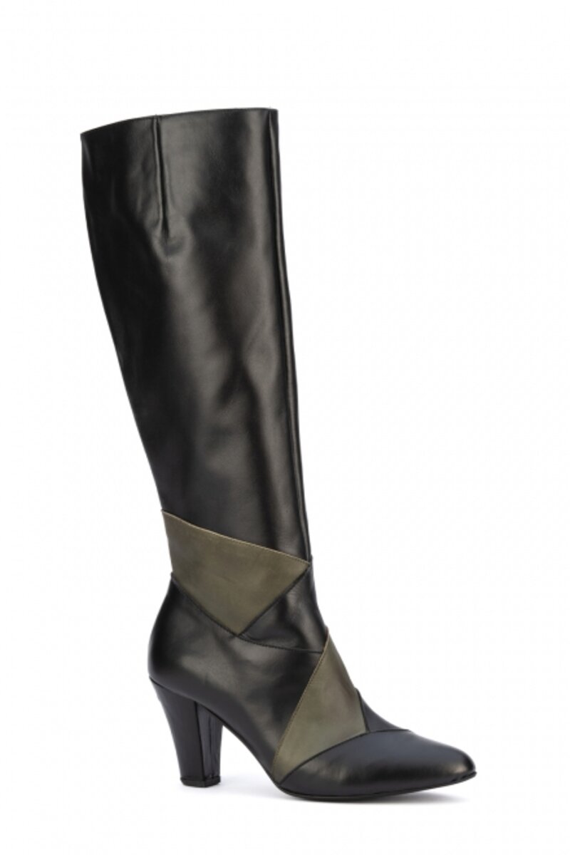 LETAHER BOOTS WITH HEEL WITH DESIGN ΟΝ THE FRONT PART AND ZIPPER