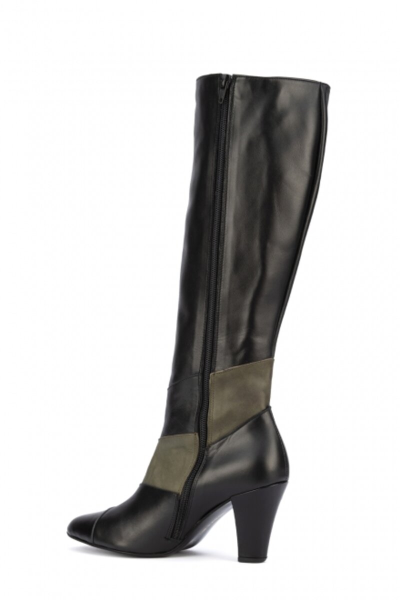 LETAHER BOOTS WITH HEEL WITH DESIGN ΟΝ THE FRONT PART AND ZIPPER
